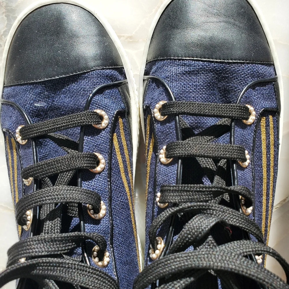 Authentic Chanel canvas leather sneakers navy blue 40.5
